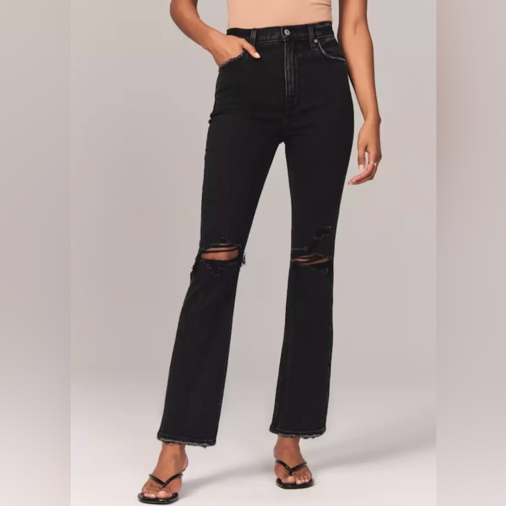 Abercrombie & Fitch Ultra High Rise Ankle Straight Jean In Ripped Black